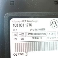 Volkswagen Eos Inne wyposażenie elektryczne 1Q0951177C