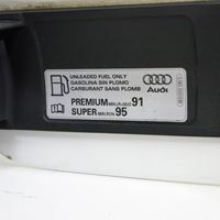 Audi A8 S8 D4 4H Polttoainesäiliön korkin suoja 4H0809857B