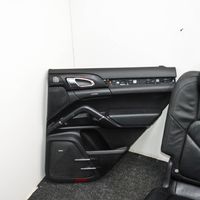 Porsche Cayenne (92A) Fotele / Kanapa / Komplet 