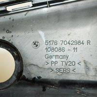 BMW 5 GT F07 Garniture de radiateur 7042984