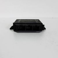 Audi A3 S3 8P Pysäköintitutkan (PCD) ohjainlaite/moduuli 8P0919283