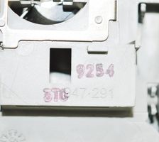 Skoda Superb B6 (3T) Etuistuimen valo 3T0947291