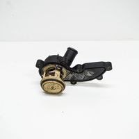 Audi A8 S8 D3 4E Thermostat 06E121111G