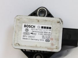 Audi A4 S4 B7 8E 8H Acceleration sensor 8E0907637C