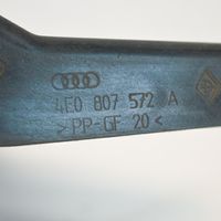 Audi A8 S8 D3 4E Staffa angolare del supporto di montaggio del paraurti 4E0807572A