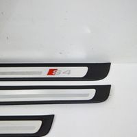 Audi A4 S4 B8 8K Set di rifiniture davanzale (interno) 8K0853376A