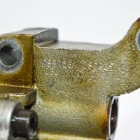 Volkswagen Tiguan Oil pump 03C105Q