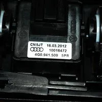 Audi A7 S7 4G Kojelaudan tuuletussuuttimen suojalista 4G0941509