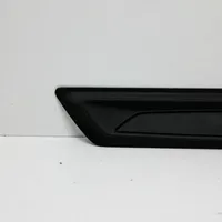 BMW X2 F39 (B) pillar trim (top) 7263315