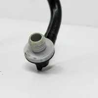 Mercedes-Benz C W205 Tuyau sous vide A2054301000