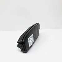 BMW 5 G30 G31 Airbag sedile 34213247