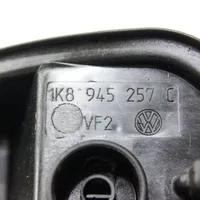 Volkswagen Scirocco Galinio žibinto detalė 1K8945257C