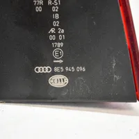 Audi A4 S4 B7 8E 8H Galinis žibintas kėbule 8E5945096