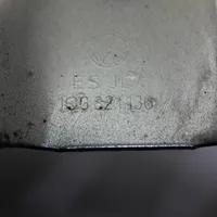 Volkswagen Eos Fender mounting bracket 1Q0821136