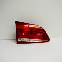 Volkswagen PASSAT B7 Luces portón trasero/de freno 3AF945093K