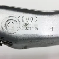 Audi A4 S4 B8 8K Uchwyt / Mocowanie błotnika przedniego 8K0821135H