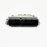 Audi Q3 8U Calculateur moteur ECU 8U0907115L