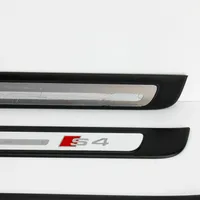 Audi A4 S4 B8 8K Zestaw listew progowych (wewnętrznych) 8K0853375A