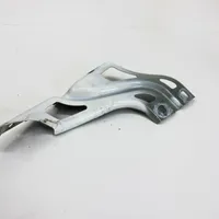 Audi Q3 8U Fender mounting bracket 8U0821135