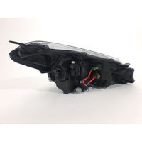 Toyota Yaris Lampa przednia 81170-0DA30