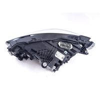 BMW 2 Active Tourer U06 Lampa przednia 8496198-04