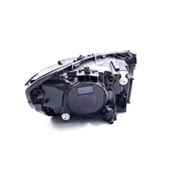 Mercedes-Benz CLA C118 X118 Lampa przednia A1189066101