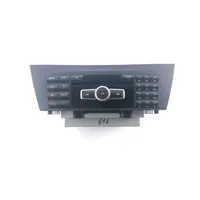 Mercedes-Benz C W204 Unité principale radio / CD / DVD / GPS A2049009410