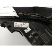 Audi Q7 4M Lampa przednia 4M0941774E