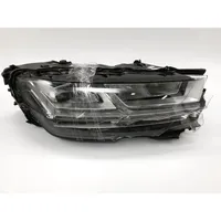 Audi Q7 4M Lampa przednia 4M0941774E