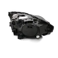 Mercedes-Benz CLA C118 X118 Lampa przednia A1189063200