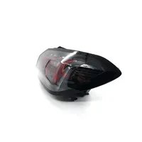 Peugeot 208 Lampa tylna 9823216580