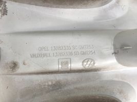 Opel Zafira B R16 wheel hub/cap/trim 13282335