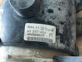 Opel Zafira B Światło przeciwmgłowe przednie 93357464