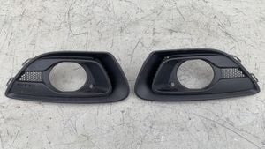 Opel Astra J Grille inférieure de pare-chocs avant 13264573