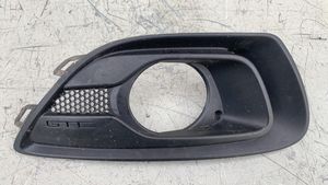 Opel Astra J Kratka dolna zderzaka przedniego 13264573