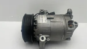 Nissan Qashqai+2 Ilmastointilaitteen kompressorin pumppu (A/C) 92600JD70B