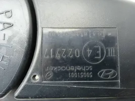 Hyundai i10 Elektryczne lusterko boczne drzwi przednich 022717