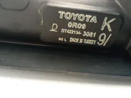 Toyota Verso Radiateur de refroidissement DT4221343081