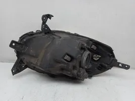 Nissan Micra C+C Lampa przednia 89007102