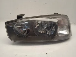 Hyundai Elantra Lampa przednia 921012DXXX