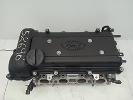 Hyundai i30 Culasse moteur 221002B101