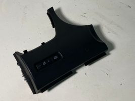 Nissan Qashqai Kita panelės detalė 684104EH0A