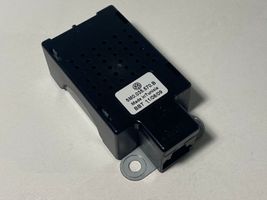 Volkswagen Golf Plus Aerial antenna amplifier 5M0035570B