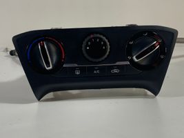 Hyundai i20 (GB IB) Oro kondicionieriaus/ klimato/ pečiuko valdymo blokas (salone) 97250C8010