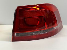 Volkswagen PASSAT B7 Lampa tylna 3AF945096C