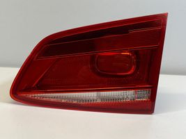 Volkswagen PASSAT B7 Luci posteriori del portellone del bagagliaio 3AF945094M