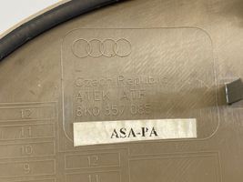 Audi A4 S4 B8 8K Panelės apdailos skydas (šoninis) 8K0857085