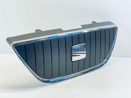 Seat Ibiza IV (6J,6P) Front bumper upper radiator grill 6J0853654B