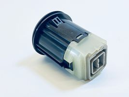 Nissan Note (E11) Connecteur/prise USB 28023BH00A