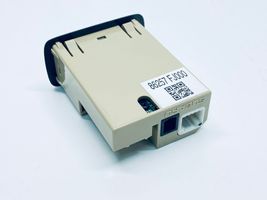 Subaru XV I Connettore plug in USB 86257FJ000